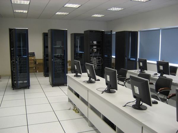 口碑鑄就價(jià)值，服務(wù)創(chuàng)造輝煌——蘇州鉆之冠智能科技的弱電工程與計(jì)算機(jī)網(wǎng)絡(luò)系統(tǒng)專業(yè)報(bào)價(jià)與服務(wù)解析